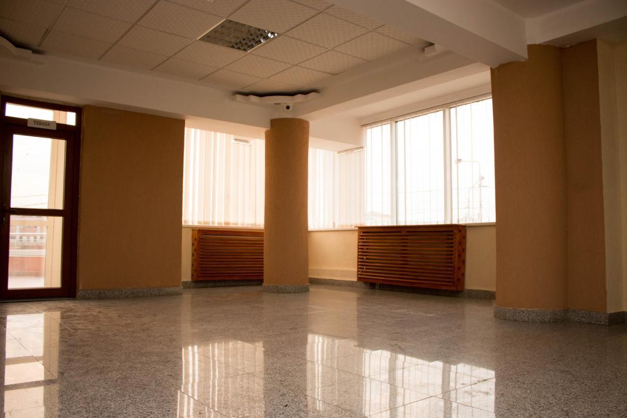 N&S Hotel Barlad Bîrlad Dış mekan fotoğraf