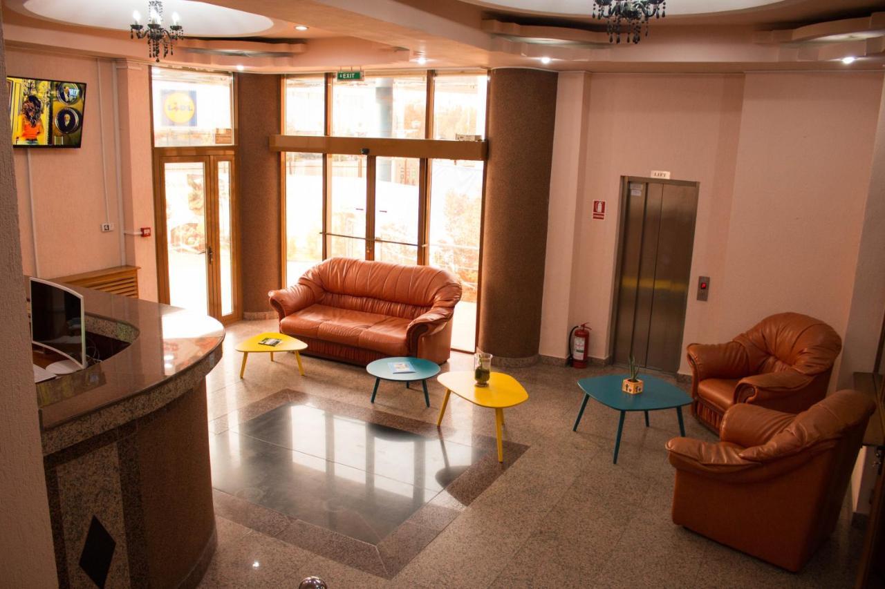 N&S Hotel Barlad Bîrlad Dış mekan fotoğraf