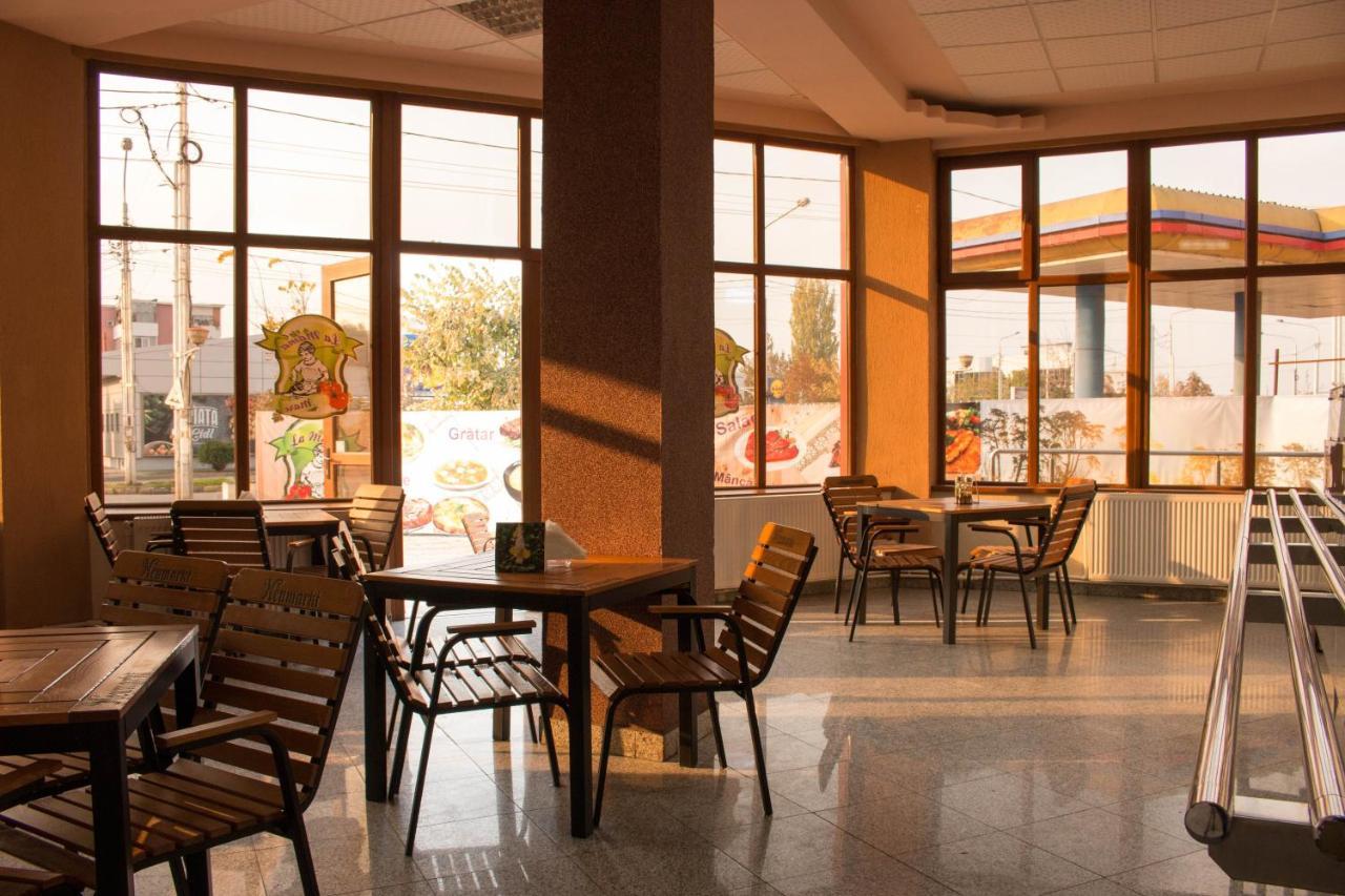 N&S Hotel Barlad Bîrlad Dış mekan fotoğraf