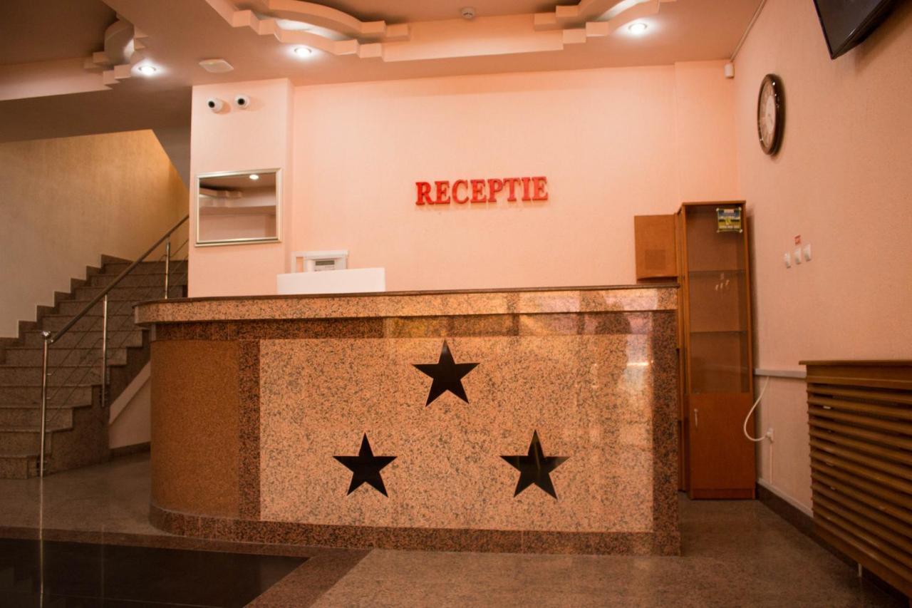 N&S Hotel Barlad Bîrlad Dış mekan fotoğraf
